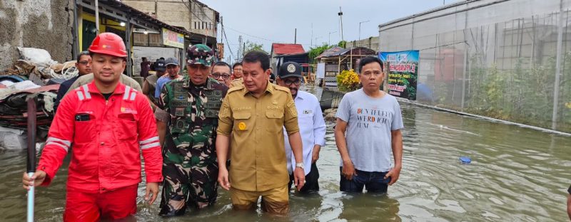 PT PLN Indonesia Power bersama Pemerintah Kabupaten Tangerang dan BPBD mengevakuasi Warga yang terdampak banjir(dok.istimewa)