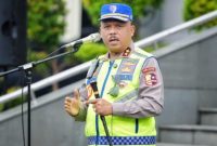 Kakorlantas Polri Irjen Pol Agus Suryonugroho memberikan arahan saat apel perdana 2026, menekankan transformasi dan pelayanan publik yang lebih humanis.