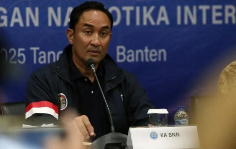 Kepala BNN RI Komjen Pol. Suyudi Ario Seto memberikan keterangan pers terkait maraknya tren penyalahgunaan “gas tertawa” di kalangan remaja yang dinilai berisiko fatal bagi kesehatan.