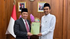 Wakil Menteri Luar Negeri Anis Matta (kiri). (Foto: facebook.com/AnisMatta)