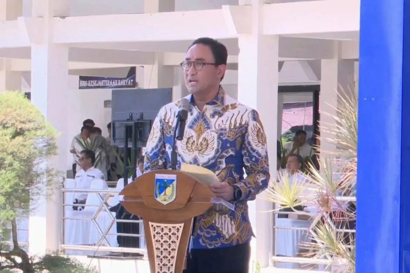 Kepala Badan Narkotika Nasional Republik Indonesia menyampaikan sambutan saat peresmian Pos Bantuan Hukum Desa/Kelurahan dan deklarasi Desa Bersih Narkoba (Bersinar) di Palu, Sulawesi Tengah.