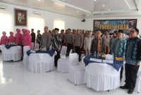 Kapolres Lebak AKBP Herfio Zaki bersama para pejabat utama Polres Lebak, pengurus dan anggota Primer Koperasi Gakuba Lebak mengikuti pembukaan Rapat Akhir Tahunan (RAT) Tahun Buku 2025 di Aula Sanika Satyawada Polres Lebak, Kamis (12/2/2026), dengan penuh khidmat dan semangat kebersamaan.