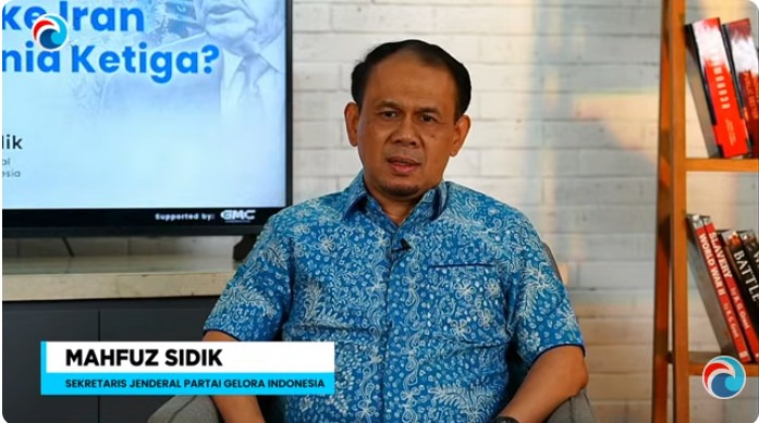 Sekretaris Jenderal Partai Gelora Indonesia, Mahfuz Sidik, saat menyampaikan pandangannya dalam kajian bertema serangan ke Iran dan dampaknya bagi stabilitas global.