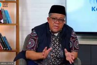 Fahri Hamzah menegaskan pentingnya persatuan dan kekompakan nasional di tengah dinamika dan ketidakpastian politik global.