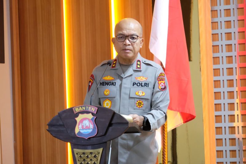 Kapolda Banten Irjen Pol Hengki menyampaikan imbauan kepada masyarakat terkait kesiapan pengamanan dan layanan penitipan kendaraan menjelang arus mudik Lebaran, di Rupatama Polda Banten, Selasa (03/03).