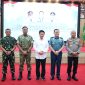 Kapolda Banten Irjen Pol Hengki bersama Wakil Gubernur Banten Achmad Dimyati Natakusumah, Wakil Gubernur Lemhannas RI Laksdya TNI Edwin, serta Danrem 064/MY Brigjen TNI Daru Cahyadi Soeprapto berfoto bersama usai kegiatan SSDN P4N Lemhannas RI di Pendopo Gubernur Banten, Senin (09/03).