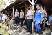 Kombes Pol Andi Muhammad Indra Waspada Amirullah bersama jajaran melakukan pemantauan langsung aktivitas masyarakat di kawasan Pulo Cangkir.
