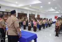 AKP Sigit Dermawan, S.H., memimpin jalannya kegiatan orientasi calon anggota Saka Bhayangkara Polres Cilegon yang diikuti puluhan pelajar dari berbagai sekolah.