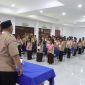 AKP Sigit Dermawan, S.H., memimpin jalannya kegiatan orientasi calon anggota Saka Bhayangkara Polres Cilegon yang diikuti puluhan pelajar dari berbagai sekolah.