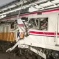 Kondisi rangkaian KA Argo Bromo Anggrek dan KRL Commuter Line mengalami kerusakan parah akibat tabrakan di Stasiun Bekasi Timur yang menewaskan sejumlah korban.