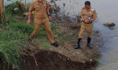 Akses Terputus Akibat Longsor, Camat Kemiri Turun Tangan hingga Warga Gotong Royong Sampai Malam