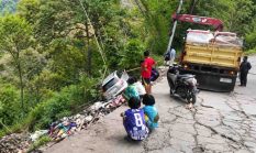 Mobil Terjun ke Pembuangan Sampah di Tinabang, Diduga Tergelincir Akibat Jalan Licin