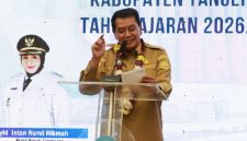 Foto : Bupati Tangerang, Moch. Maesyal Rasyid