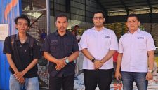 Calon Ketua Umum Kamar Dagang dan Industri (KADIN) Provinsi Gorontalo, Fauzan Fadel (ketiga dari kiri0, ingatkan pemerintah untuk kolaborasi bukan monopoli ekspor. (dok. Istimewa)