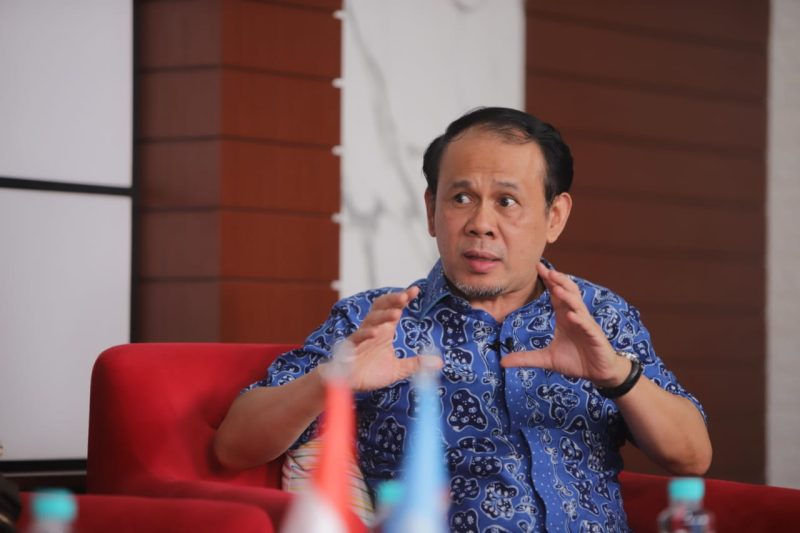 Mahfuz Sidik saat menyampaikan pandangannya terkait isu penculikan WNI dalam misi kemanusiaan Global Sumud Flotilla 2026.