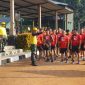 Personel Kodim 0510/Tigaraksa menerima arahan dari tim penguji sebelum mengikuti tes kesamaptaan jasmani periodik dan UKP Tahun Anggaran 2026 di Kota Tangerang.
