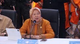 Komisioner Kompolnas Irjen Pol (Purn) Ida Oetari Poernamasasi menyampaikan dukungan terhadap langkah Polda Metro Jaya dalam penanganan kejahatan jalanan saat konferensi pers di Polda Metro Jaya, Jumat (22/5/2026).
