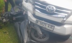 Detik-Detik Driver Ojol Ditabrak 2 Mobil di Depan RS Bethsaida
