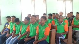 Warga binaan Rutan Bajawa mengikuti kegiatan sosialisasi dan pendataan perekaman KTP elektronik dengan tertib.