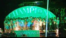 Euforia pemain Marsela Langa usai menjadi juara 1 juara Bowali Cup 1. (Foto: Elfrat Frans Dhena)