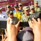 Kasum TNI Richard Tampubolon meninjau percepatan pembangunan infrastruktur dan meresmikan fasilitas air bersih di Tapanuli. (dok. Puspen TNI)