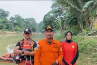 Tim SAR Gabungan memberikan keterangan terkait keberhasilan operasi pencarian korban tenggelam di Sungai Ciujung, Kabupaten Lebak, setelah korban berhasil ditemukan pada hari ketiga pencarian, Sabtu (6/6/2026).