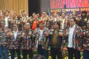 Jajaran pengurus pusat dan daerah Laskar Merah Putih berfoto bersama usai pelaksanaan Rapimnas 2026 di Hotel Kartika Chandra, Jakarta, Sabtu (13/6/2026).