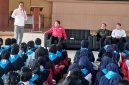 Lurah Kutabumi memberikan motivasi kepada Peserta
