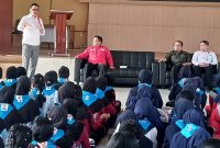 Lurah Kutabumi memberikan motivasi kepada Peserta