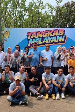 Warga Pasar Kemis Serbu Layanan Pemkab Tangerang, Ada Apa di Sindangsari?