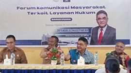 Andreas Hugo Pareira Tantang Mahasiswa STIPER Jadi Bos Muda! Urus Badan Usaha Kini Makin Mudah, Legalitas Bukan Lagi Hambatan. (Foto: Elfrat Frans Dhena)