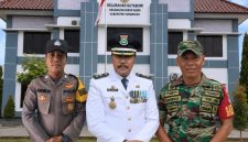 Keterangan poto. Binmas kutabumi Bipka Andri Wijaya, Lurah Kutabumi Ade Sunaryo, Babinsa Kutabumi Sertu  Sudirno