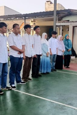 Pelantikan Tim Pembina dan Pendamping Inovasi Remaja Pelopor Anti  Narkoba RW 14 Kelurahan Kutabumi.