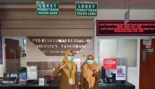 Petugas Tenaga kesetan Puskemas Kutabumi