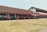 Suasana lingkungan bangunan SDN Buaran Mangga 4 di Kecamatan Pakuhaji, Kabupaten Tangerang, yang kini tertata bersih, rapi, dan asri untuk mendukung proses belajar mengajar. (Dok. Dadang) 