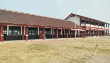 Suasana lingkungan bangunan SDN Buaran Mangga 4 di Kecamatan Pakuhaji, Kabupaten Tangerang, yang kini tertata bersih, rapi, dan asri untuk mendukung proses belajar mengajar. (Dok. Dadang)