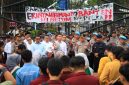 Kapolda Banten Irjen Pol Hengki (kanan) bersama jajaran kepolisian dan perwakilan Pemerintah Provinsi Banten saat menerima aspirasi mahasiswa dalam aksi di kawasan KP3B, Kota Serang.