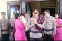 Kapolres Ngada, AKBP Gede Harimbawa tiba di Polres Ngada. (Foto: Elfrat Frans Dhena)
