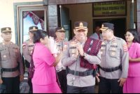 Kapolres Ngada, AKBP Gede Harimbawa tiba di Polres Ngada. (Foto: Elfrat Frans Dhena)