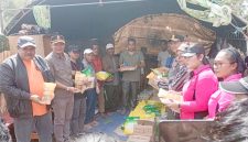 Bupati Ngada Turun Langsung ke Lokasi Gempa, Bantuan Darurat Diserahkan untuk Warga Bowali. (Foto: Istimewa)