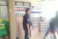 NasDem Ngada Tancap Gas! 2 Ton Beras dan Ratusan Paket Bantuan Diserbu ke 15 Titik Korban Gempa. (Foto: Elfrat Frans Dhena)
