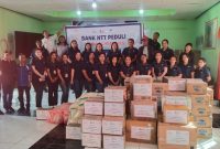 Bank NTT Bergerak untuk Ngada, Bantuan Kemanusiaan Disalurkan Lewat Posko BPBD. (Foto: Elfrat Frans Dhena)