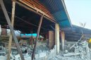 Salah satu rumah warga di Ngada rubuh dihantam gempa. (Foto: Elfrat Frans Dhena).