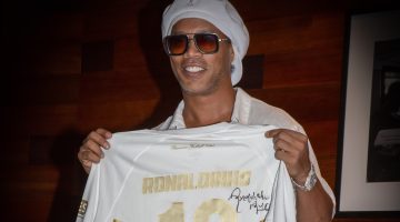 Ronaldinho with Jersey Ravenna FC Dok Website