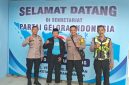 Sekretaris DPD Partai Gelora Indonesia Kota Tangerang, Drs. Edy Maryanto, M.M. bersama kepolisian setempat menjalin hubungan baik di Kantor DPD Partai Gelora Kota Tangerang.
