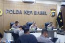 Kombes Pol Agus Sugiyarso (kiri), Kombes Pol Harry Goldenhardt (tengah), dan Zaky (kanan) mengikuti kegiatan supervisi Divisi Humas Polri di Polda Kepulauan Bangka Belitung.