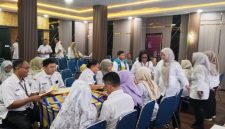 Jajaran aparatur Kecamatan Pasarkemis mengikuti rangkaian penilaian dan evaluasi kinerja kecamatan dalam pelayanan kepada masyarakat.
