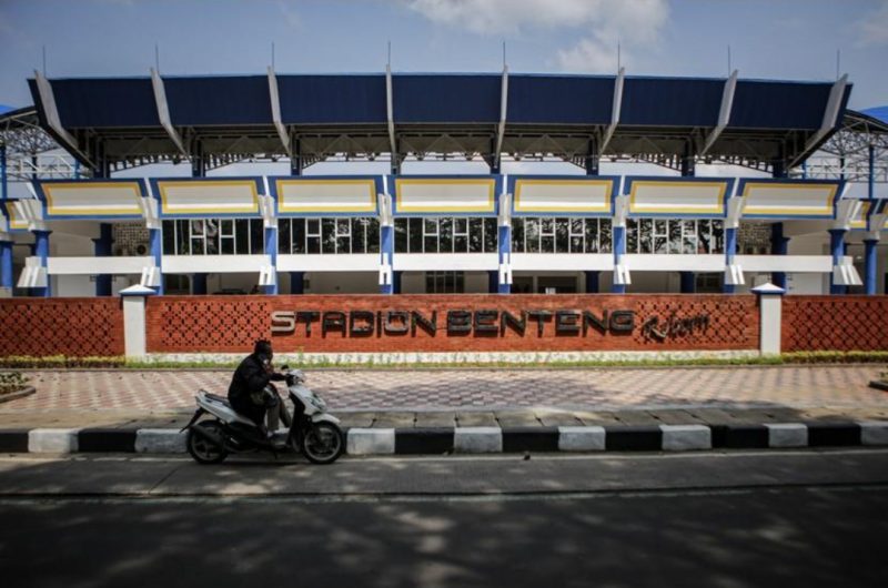 Tampak bagian depan Stadion Benteng setelah dilakukan pembaruan, dengan fasad dan area depan stadion yang telah ditata.