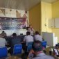 Kapolsek Pasar Kemis AKP Humaedi, S.H., memberikan arahan kepada personel saat kegiatan analisis dan evaluasi (Anev) bulanan di Aula Ibrahim Polsek Pasar Kemis, Kabupaten Tangerang, Selasa (27/10/2026).