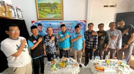 Jajaran DPW Partai Gelora Provinsi Banten bersama perwakilan KPUD Provinsi Banten berfoto bersama usai kegiatan silaturahmi dan audiensi di Kota Serang.